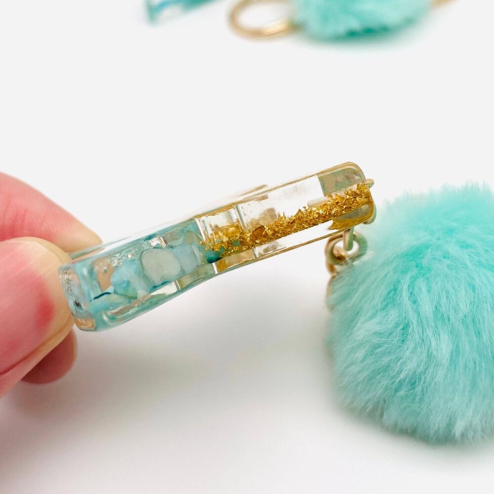 Resin Letters Teal Keychain - Picture 2 of 4